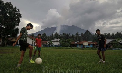 Erupsi Gunung Ibu Masih Berlanjut