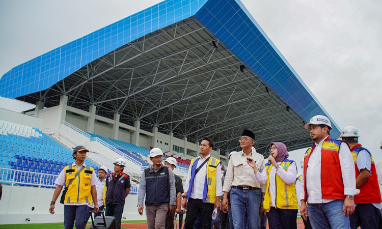 Menteri PU Tinjau Renovasi Stadion Kanjuruhan