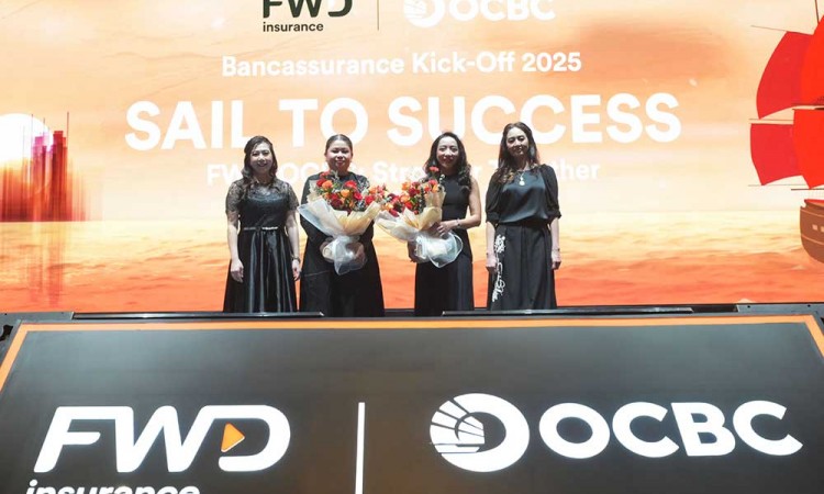 FWD Insurance dan OCBC Resmikan Bancassurance Kick-off 2025