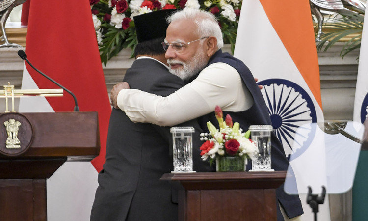 Pertemuan Presiden Prabowo Dengan PM Modi