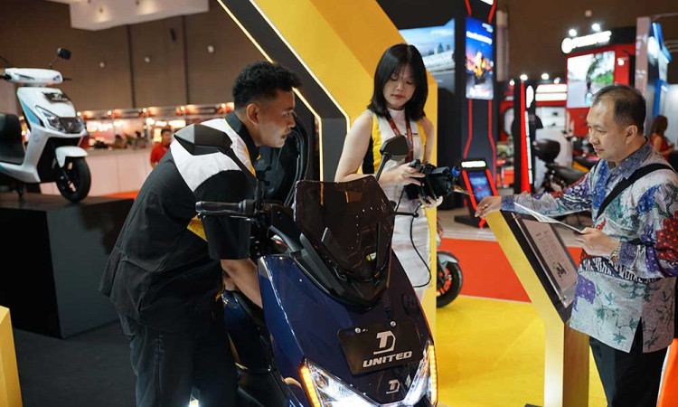 United E-Motor Hadir di IIMS 2025, Siap Kenalkan Varian Motor Listrik Terbaru