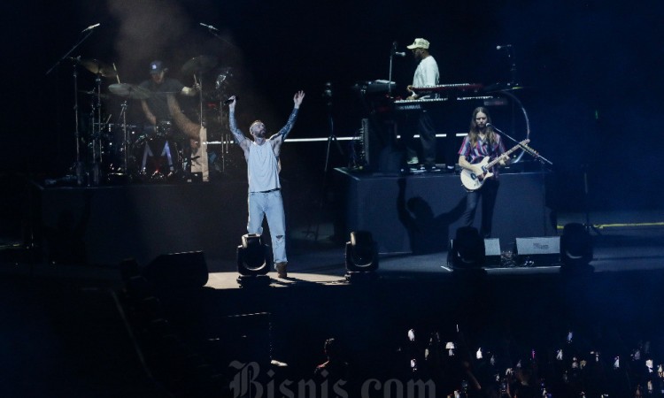 Kemeriahan Koser Maroon 5 di Jakarta International Stadium (JIS)