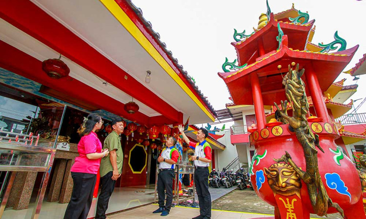 Nippon Paint Dukung Pengecatan Vihara Sobhita Tridharma Cisauk, Momen Tahun Baru Imlek Semakin Terasa Hangat dan Bermakna