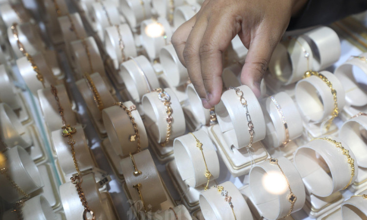 Harga Emas Spot Capai Rekor Tertinggi