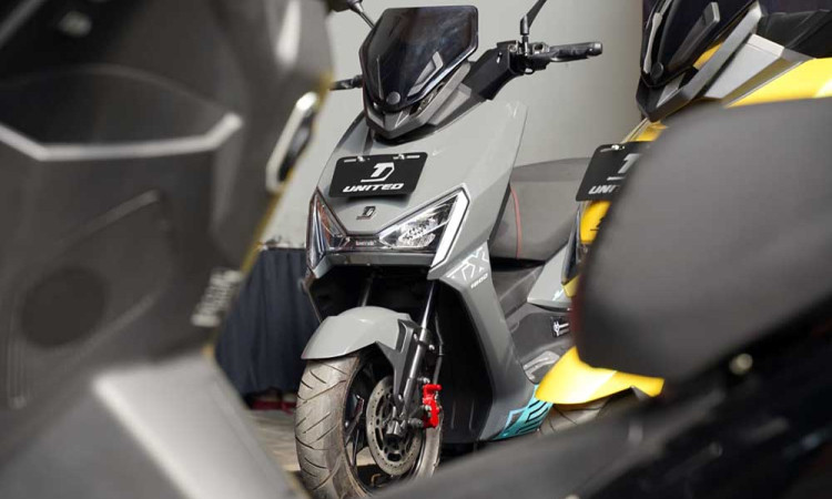 United E-Motor Tawarkan Potongan Harga Motor Listrik Sampai Rp10 Juta