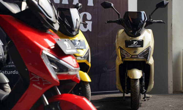 United E-Motor Tawarkan Potongan Harga Motor Listrik Sampai Rp10 Juta