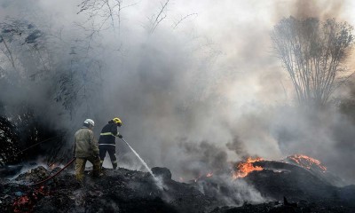 Kebakaran Tempat Pengolahan Limbah Karet di Banten