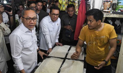 Menko Bidang Pangan dan Mendag Tinjau Ketersediaan Gas Elpiji 3 Kg di Pasar Tradisional