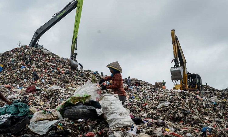 KLH Akan Menutup Tiga TPA di Wilayah Tangerang Yang masih Mengelola Sampah Dengan Metode Lahan Terbuka