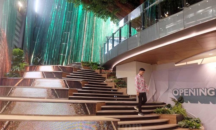 Lippo Mall Nusantara, Transformasi Plaza Semanggi