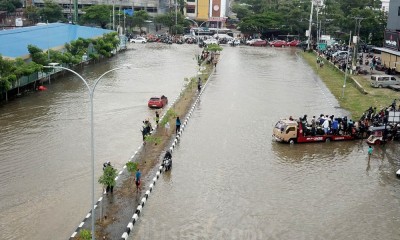 Sejumlah Wilayah Di Makassar Terendam Air