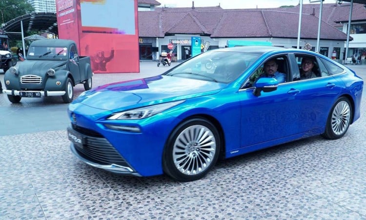 Toyota Mirai Ditampilkan Pada Pameran Solusi Mobilitas Hijau