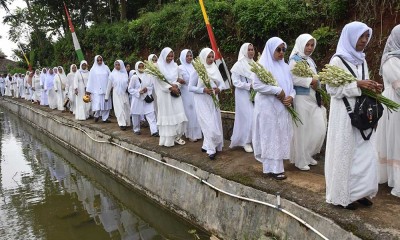 Warga Ikuti Tradisi Budaya Nyepuh di Ciamis Jelang Bulan Ramadan