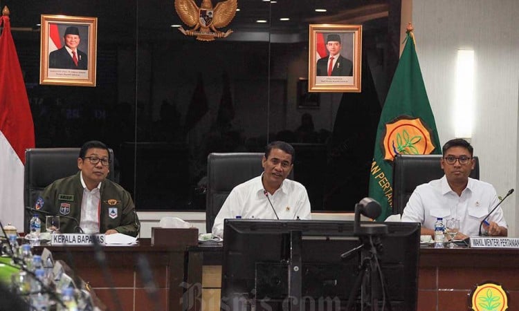 Menteri Pertanian Andi Amran Sulaiman Pimpin Rapat Koordinasi Persiapan Ketersediaan Bahan Pangan Pokok