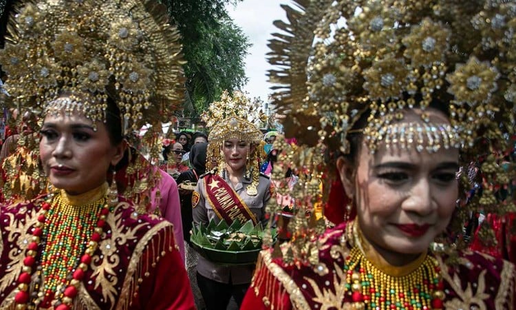 Kemeriahan Festival Jenang Solo 2025 di Solo