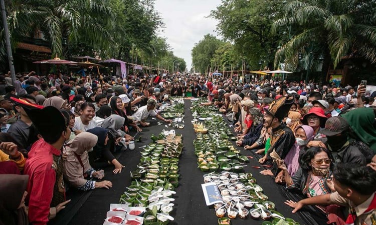 Kemeriahan Festival Jenang Solo 2025 di Solo