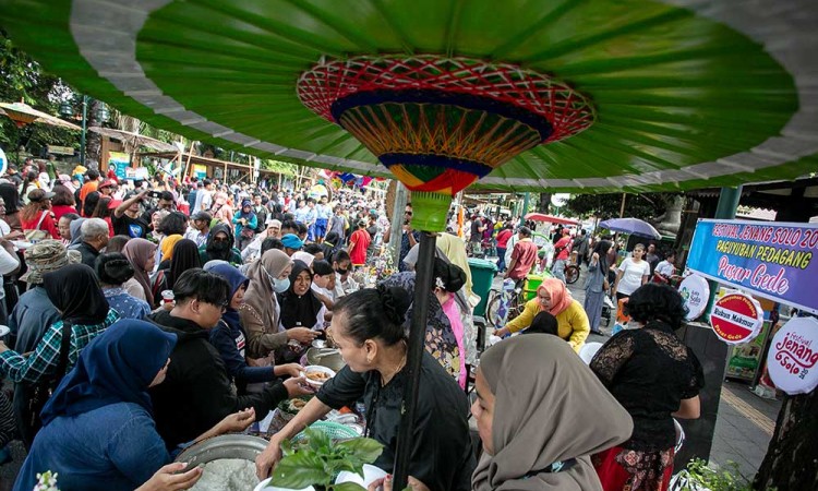 Kemeriahan Festival Jenang Solo 2025 di Solo