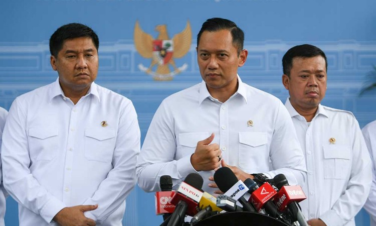 Agus Harimurti Yudhoyono Berikan Keterangan Setelah Mengikuti Ratas Dengan Presiden Prabowo