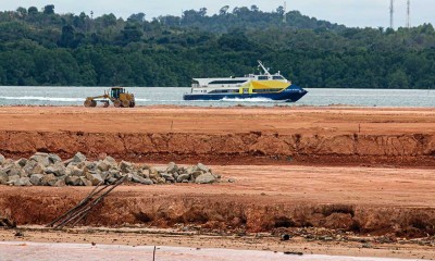 Penimbunan Laut Untuk Reklamasi Kawasan Batam Menganggu Arus Pelayaran