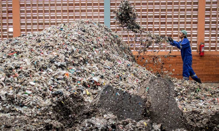 TPST Santiong Mampu Mengolah Sampah Menjadi RDF Hingga 50 Ton Sampah Per Hari