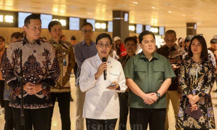 Pemerintah Turunkan Harga Tiket Pesawat