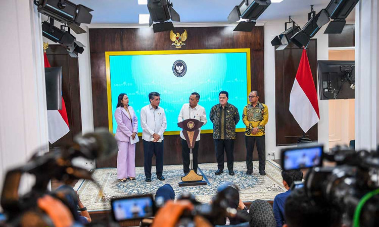 Pemerintah Akan Berikan Fasilitas Kepada Buruh Sritex Yang Terkena PHK Untuk Bekerja Kembali