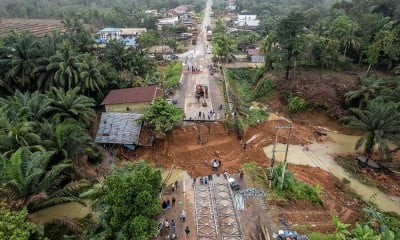 Jalan Lintas Sumatra di Jambi Amblas dan Belum Bisa Dilintasi Kendaraan