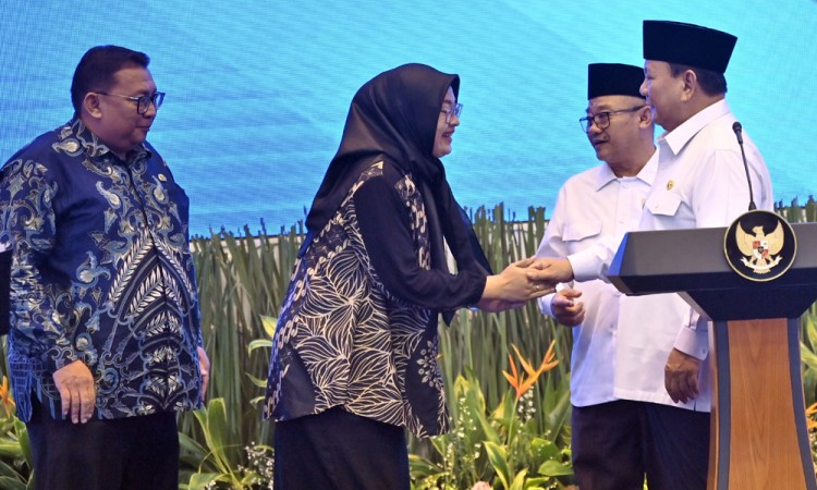 Presiden Umumkan Penyaluran Tunjangan Guru ASN