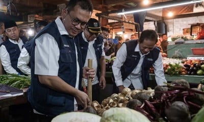 Pengecekan Harga Bahan Pokok dan Kampanye Kelola Sampah Pasar