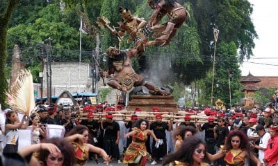 Kemeriahan Festival Ogoh-Ogoh Singasana 2025 di Tabanan Bali