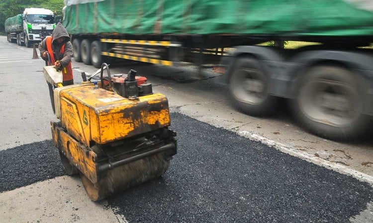 Jelang Arus Mudik, Kementerian PU Mulai Perbaiki Jalan Nasional di Jalur Pantura