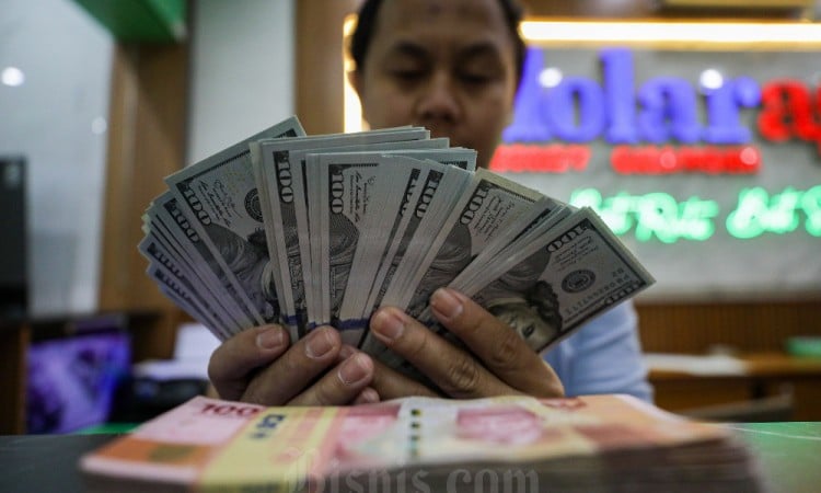 Rupiah Kembali Melemah 0,13% ke Posisi Rp16.428 Per Dolar AS