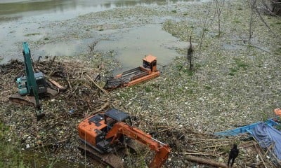 Bendungan Leuwikeris di Ciamis Dipenuhi Sampah Rumah Tangga