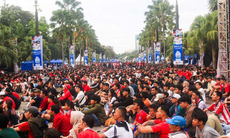 Ribuan Warga Nonton Bareng Indonesia Lawan Australia di GBK