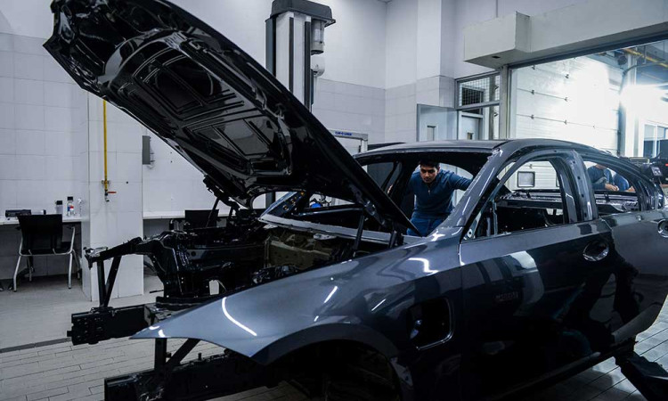 BMW Indonesia Resmikan Body & Paint Training Center