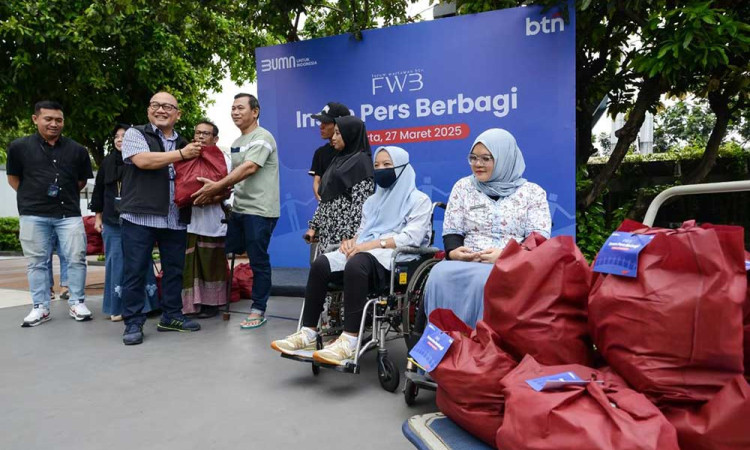 BTN Bagikan 600 Sembako Untuk Masyarakat