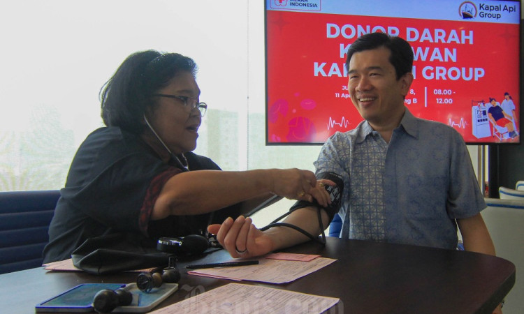 PMI Jakarta Pusat dan Kapal Api Group Sumbang Stok Darah Nasional