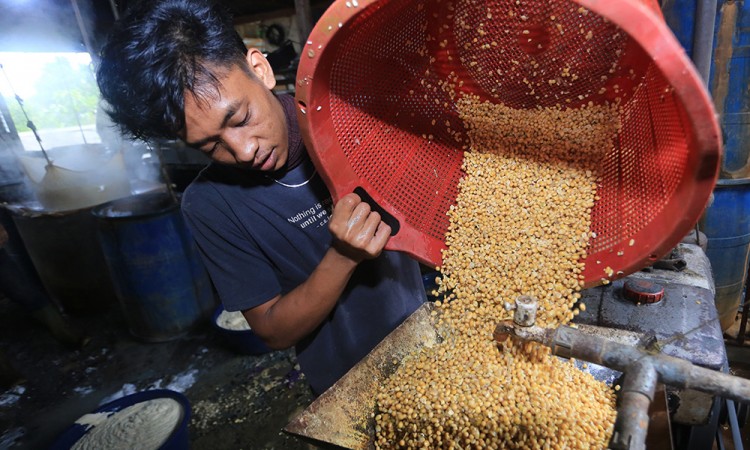 Produksi Tahu Setelah Lebaran di Aceh Barat