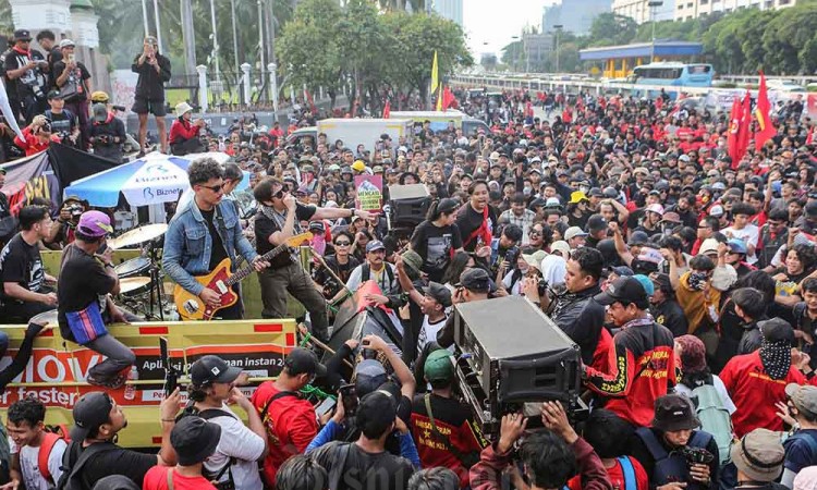 Buruh Gelar Peringatan Hari Buruh Internasional di Berbagai Kota