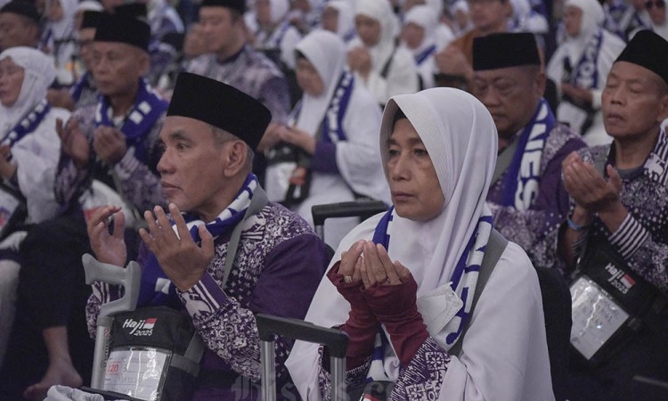 Menteri Agama Melepas Jamaah Calon Haji Kloter I Menuju Tanah Suci