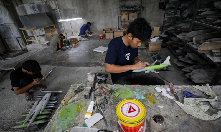 Kementerian UMKM Targetkan Penyaluran KUR Senilai Rp300 Triliun Pada 2025