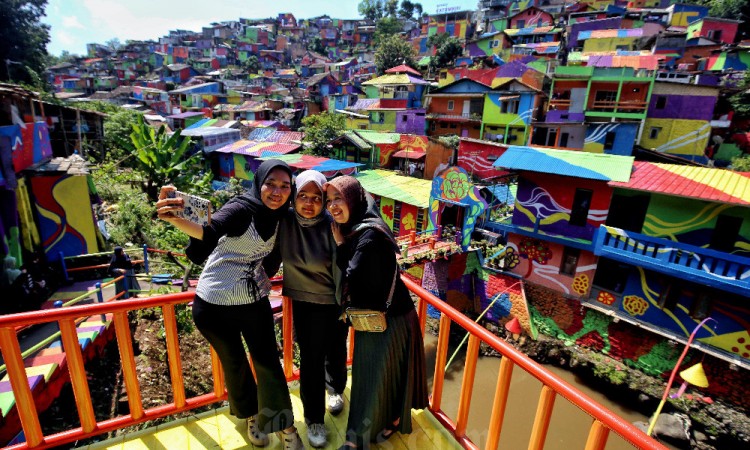 Kampung Warna Warni Lembur Katumbiri Jadi Kawasan Wisata Tematik, Inklusif, dan Bernilai Edukatif