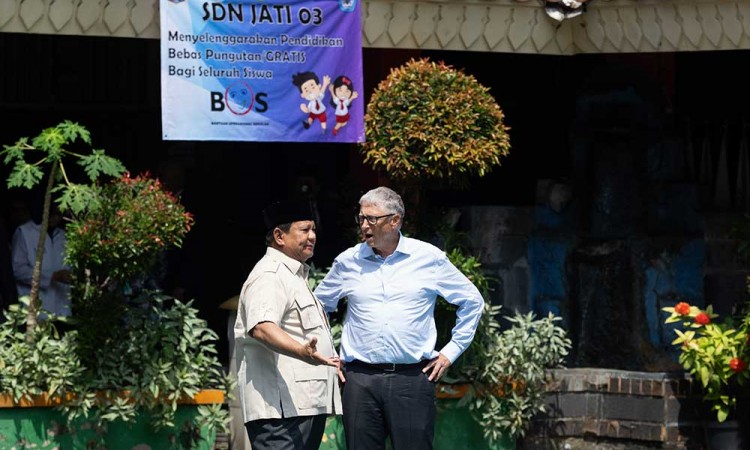 Presiden Prabowo Subianto Temani Bill Gates Tinjau Program Makan Bergizi Gratis (MBG)