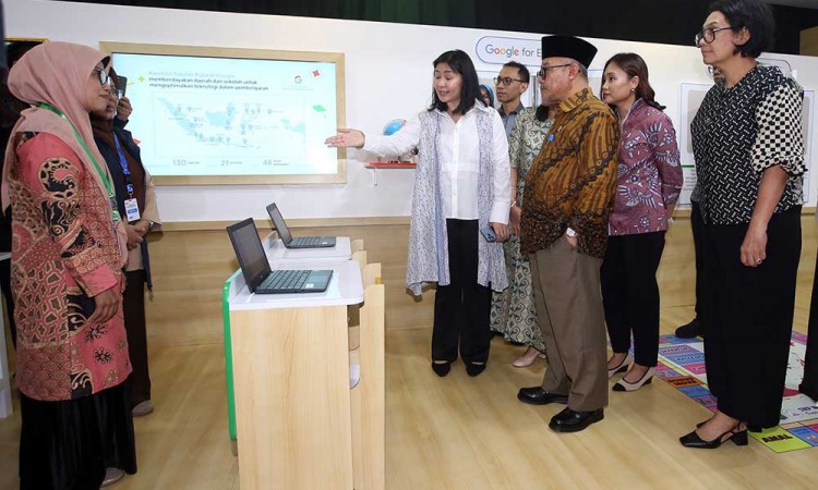 Kemendikdasmen Luncurkan Program Pendidikan Berbasis Teknologi