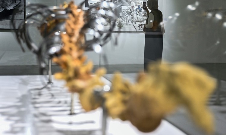 Pameran Seni Utopian Dreams: Dystopian World