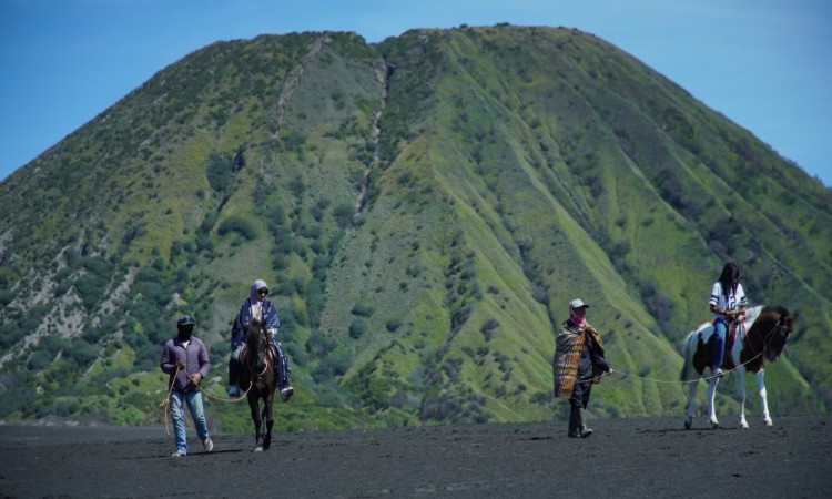 Perjalanan Wisatawan Nusantara Tujuan Jatim Menurun