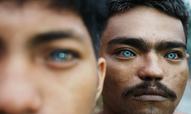 Mata Biru Suku Buton