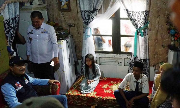 Menteri Sosial Saifullah Yusuf Kunjungi Sejumlah Calon Siswa Sekolah Rakyat di Lampung