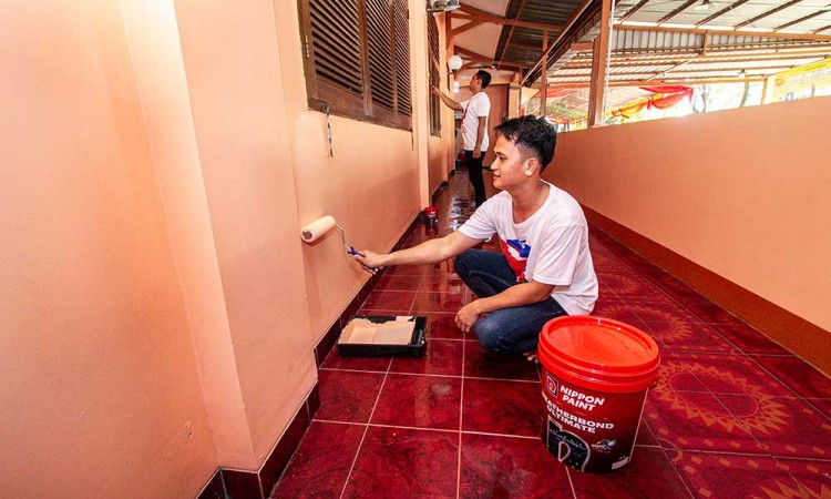 Aksi Nyata Nippon Paint di Hari Waisak: Revitalisasi Vihara Dhamma Bakti