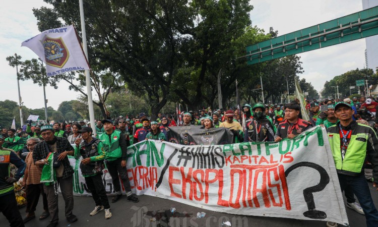 Pengemudi Ojol Gelar Unjuk Rasa Menuntut Penurunan Potongan Biaya Aplikasi